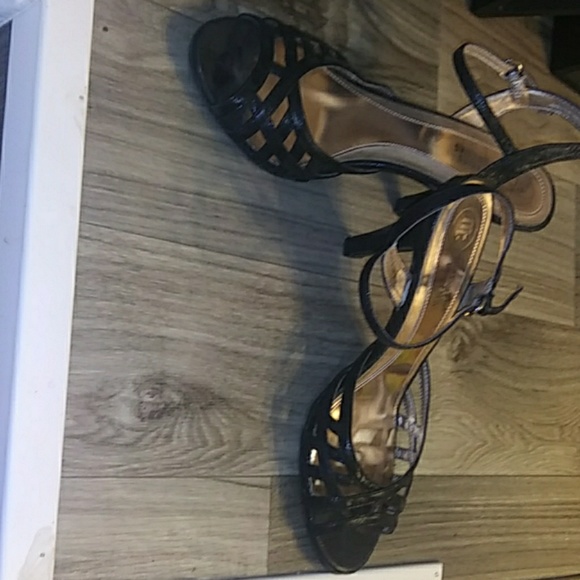 Mootsies tootsies high hills - Picture 1 of 3